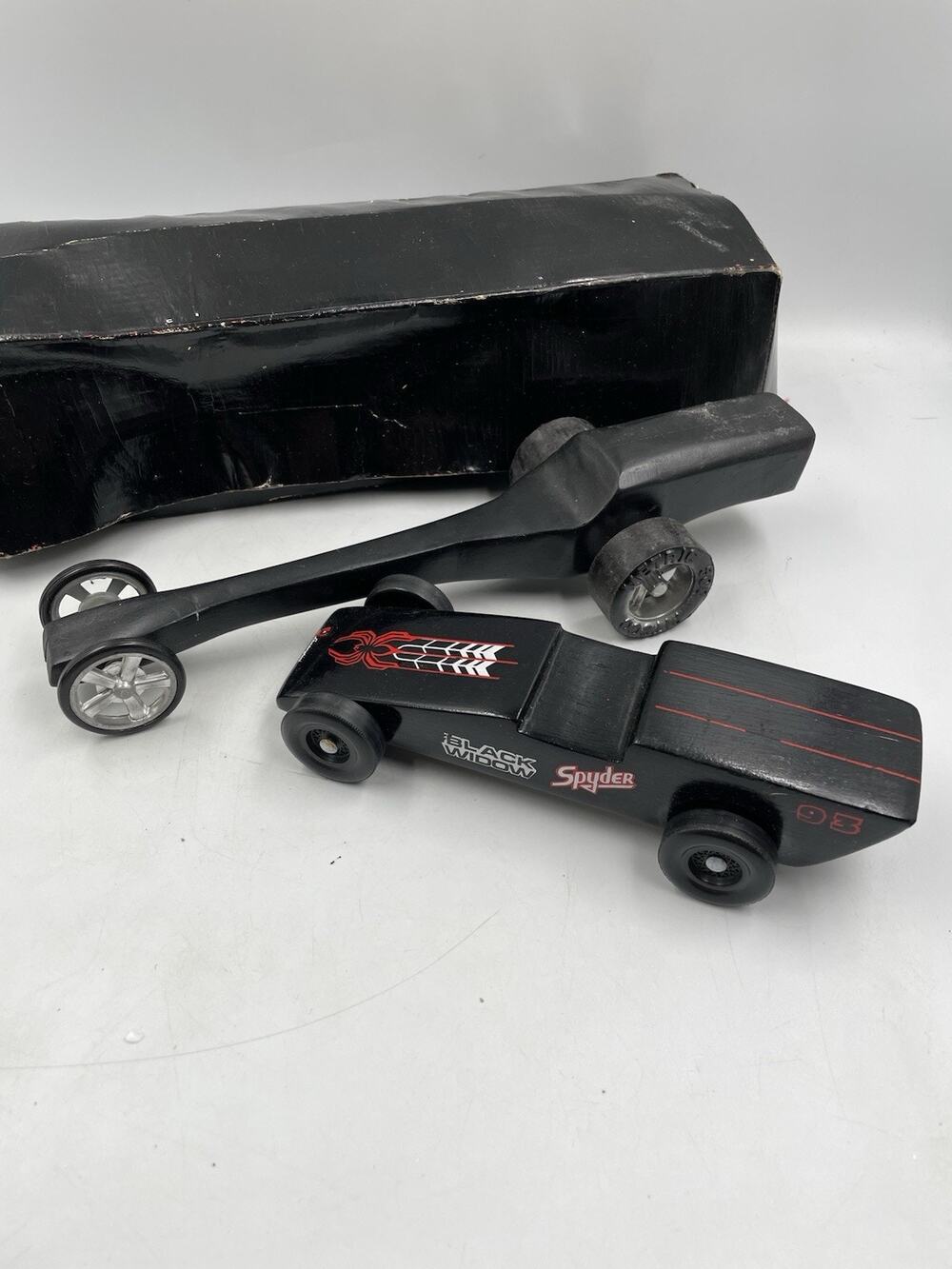 Vintage Handmade Custom Pinewood Derby Car Black Widow Spyder